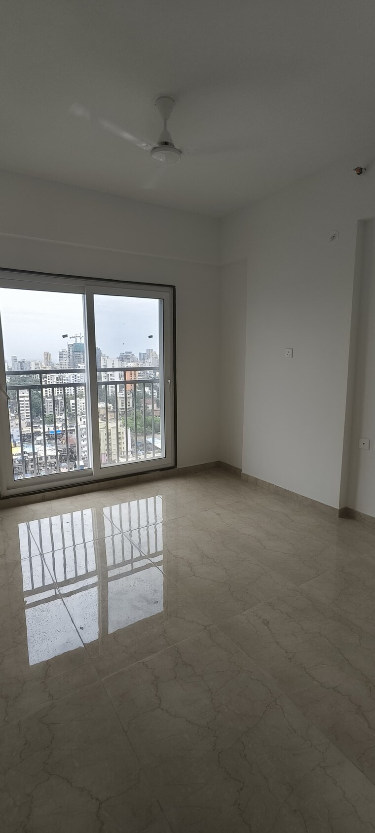 Room, shapoorji-pallonji-bkc-28 2 Bedroom 712 Sq.Ft. Apartment In Bandra East Mumbai 9322365