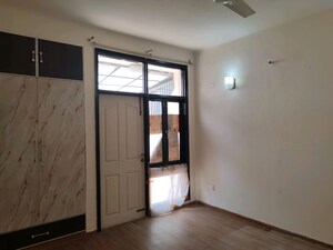Room in 3.5 BHK Apartment at Unitech The World Spa, Sector 30 – for Sale
