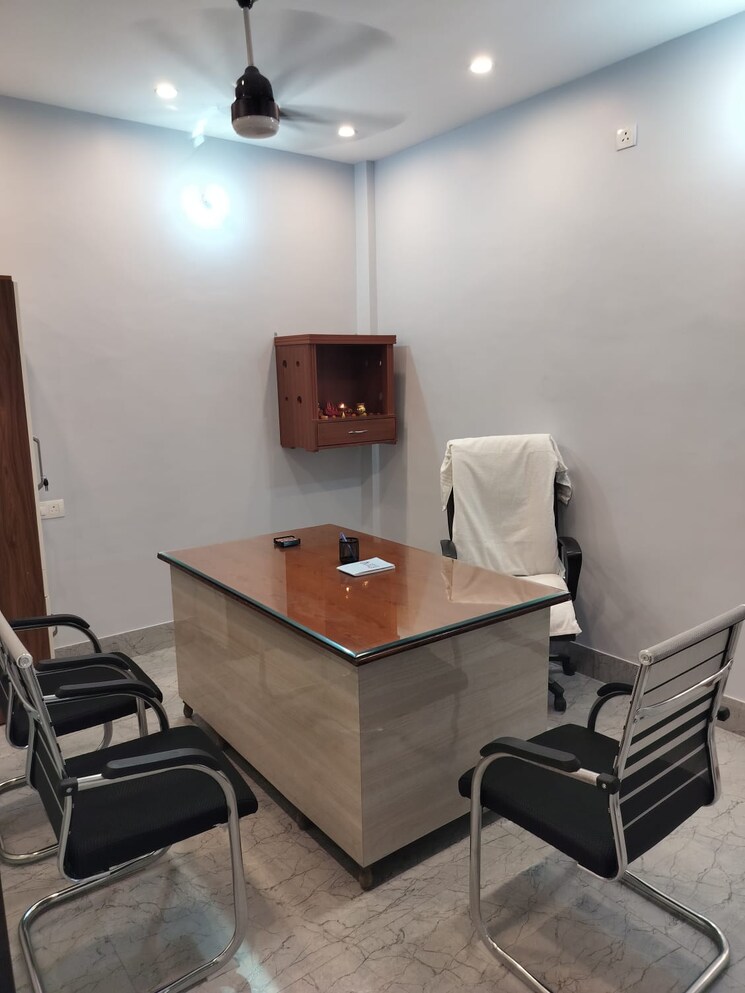 Team Area, sai-farms Commercial Office Space 1250 Sq.Ft. In Gomti Nagar Lucknow 9322376