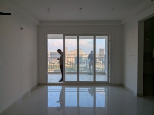 Room in 3 BHK Apartment at Prestige Beverly Hills, Kokapet – for Sale