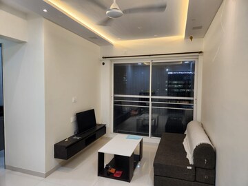 2 BHK Apartment For Rent in Sugee Atharva, Prabhadevi