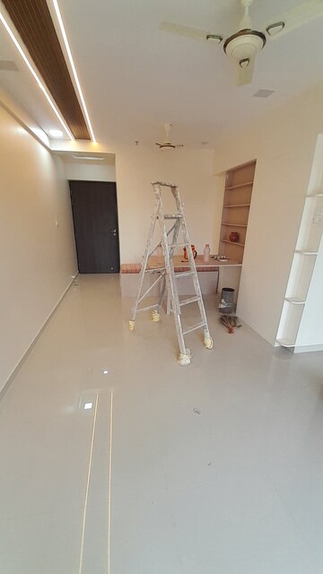Furnished Amenities in 1 BHK Apartment at UK Iridium, Kandivali East – for Rent
