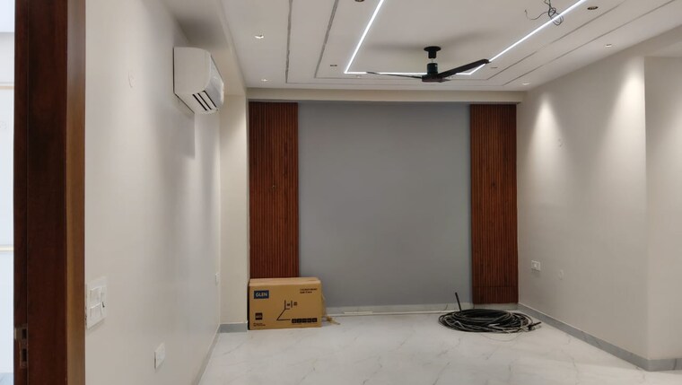 Bathroom, sector 4 3 Bedroom 250 Sq.Yd. Builder Floor In Sector 4 Gurgaon 9322515