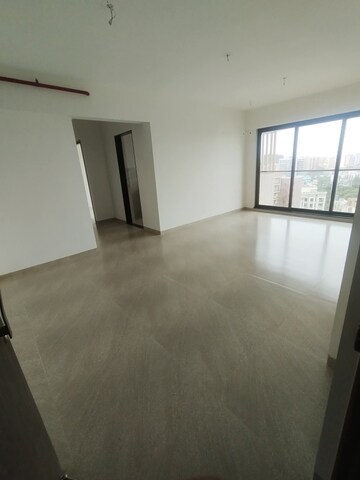 Room in 3 BHK Apartment at Naman Habitat, Andheri West – for Sale