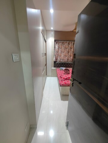 Furnished Amenities in 2 BHK Apartment at Suyog CHS Naupada, Naupada – for Sale