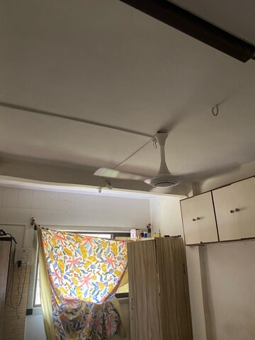 Bedroom in 1 BHK Apartment at Dahisar East – for Rent