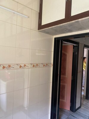 1 BHK Apartment For Rent in Dahisar East