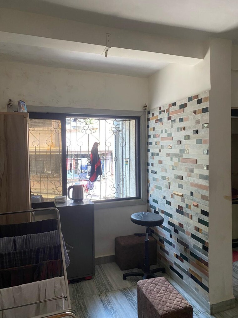 Living Room, dahisar east 1 Bedroom 450 Sq.Ft. Apartment In Dahisar East Mumbai 9322544