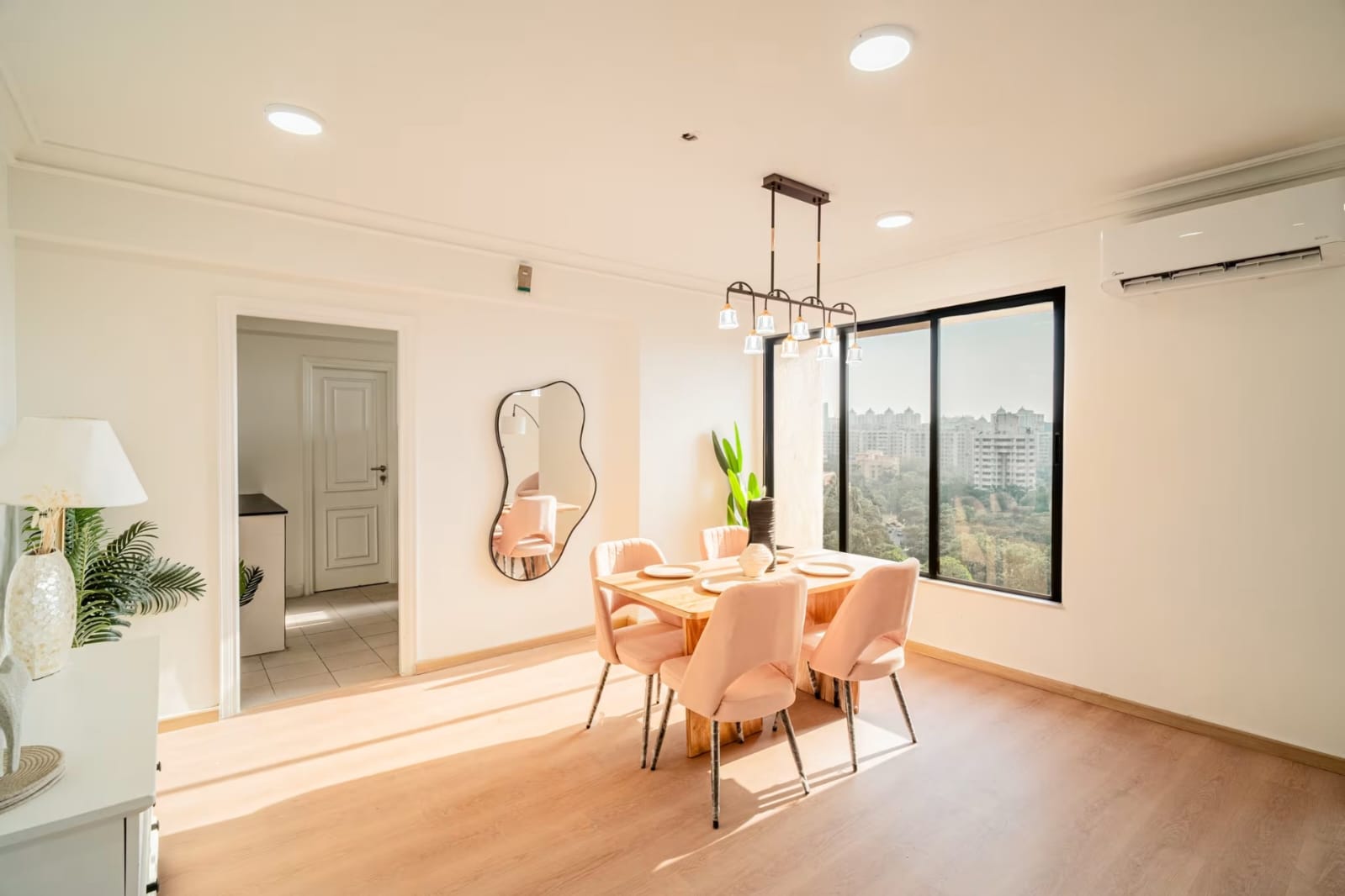 4 BHK + Study Room Apartment For Sale in Hiranandani Gardens Solitaire