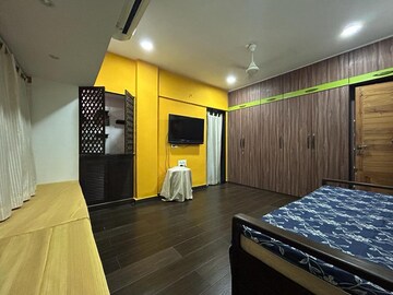 Bedroom in 2 BHK Apartment at Shashtri Nagar – for Rent