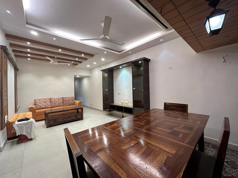 Living Room, shashtri nagar 2 Bedroom 650 Sq.Ft. Apartment In Shashtri Nagar Mumbai 9322600