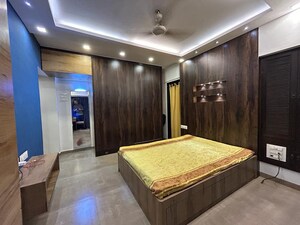 Bedroom in 2 BHK Apartment at Shashtri Nagar – for Rent