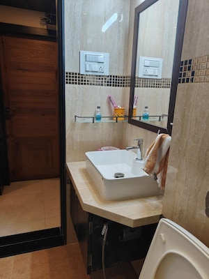 Bathroom in 2 BHK Apartment at Shashtri Nagar – for Rent