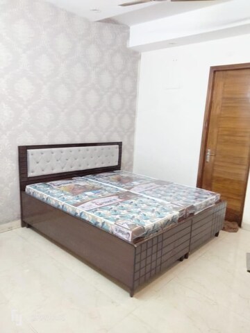 Bedroom in 3 BHK Builder Floor at Sunshine Enclave, Vip Road – for Rent