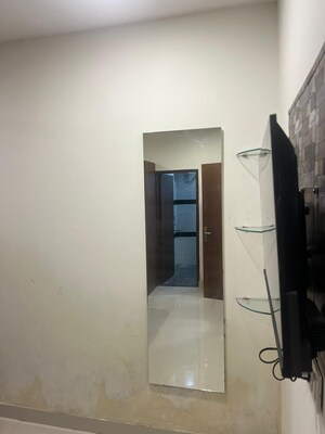 Furnished Amenities in 1 BHK Builder Floor at Vip Road – for Rent