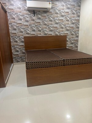 Bedroom in 1 BHK Builder Floor at Vip Road – for Rent