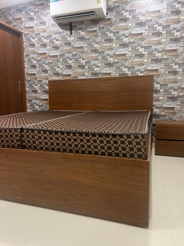 Bedroom in 1 BHK Builder Floor at Vip Road – for Rent