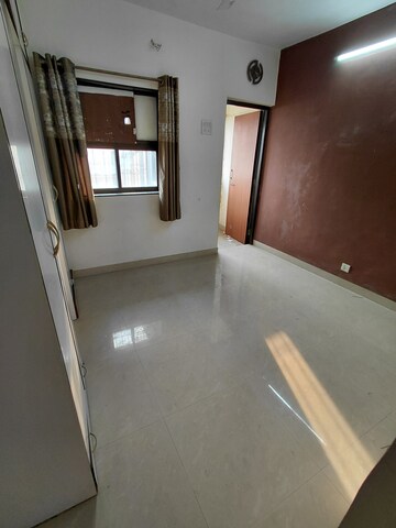 Bedroom in 2 BHK Apartment at Everest Apartment Andheri, Andheri West – for Sale