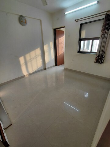Living Room in 2 BHK Apartment at Everest Apartment Andheri, Andheri West – for Sale