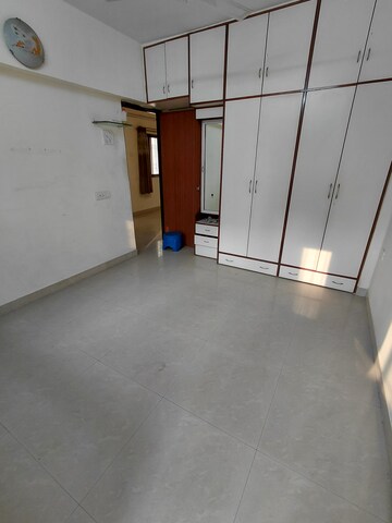 Bedroom in 2 BHK Apartment at Everest Apartment Andheri, Andheri West – for Sale