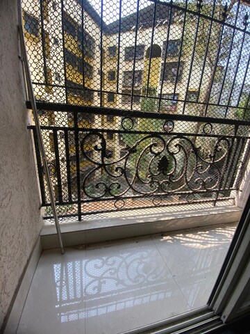 2 BHK Apartment For Sale in Yashraj Park CHS, Kasarvadavali