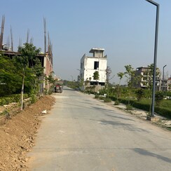 Plot For Sale in Amolik Aster Woods