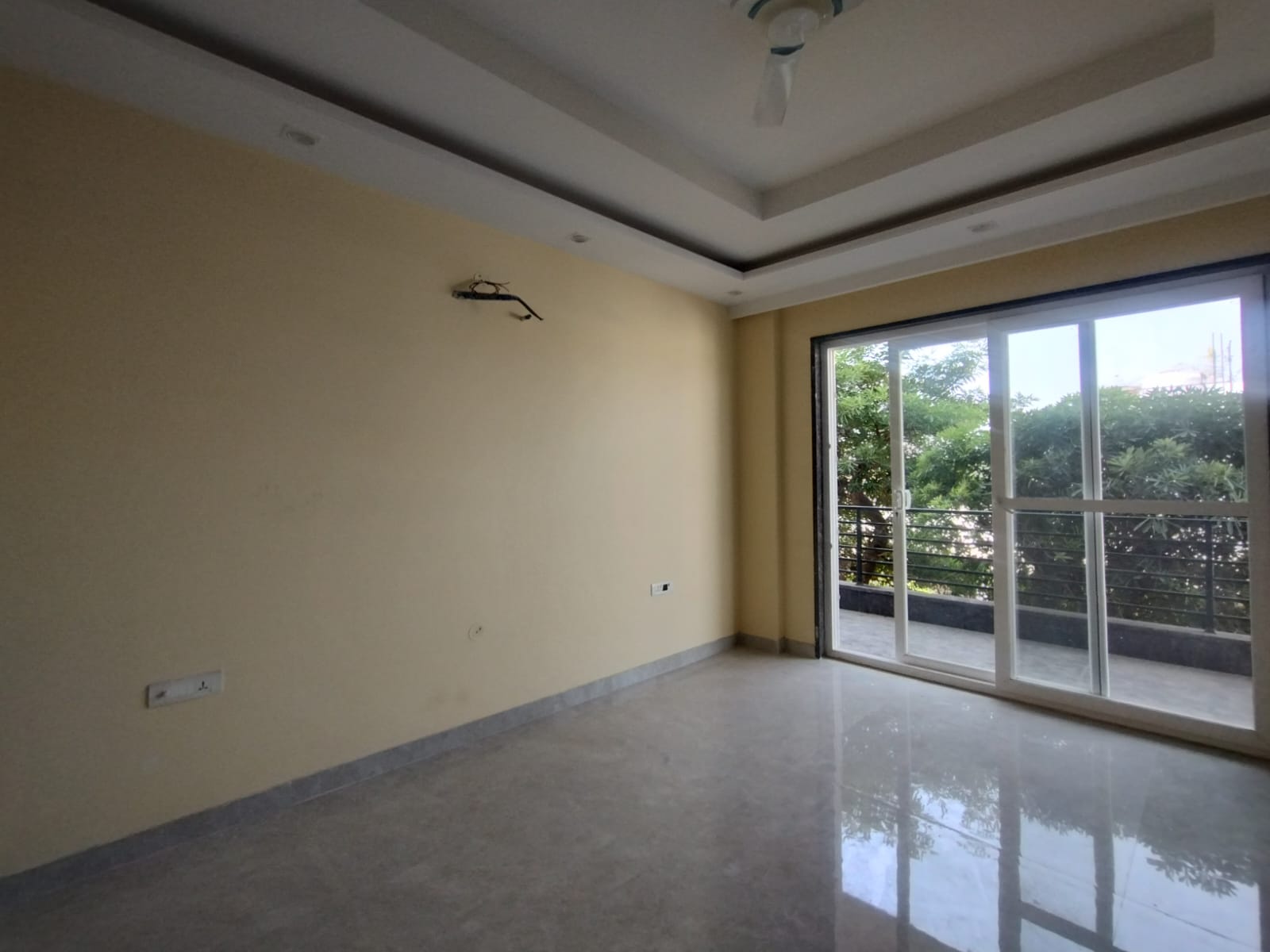 4 BHK + Servant Room Builder Floor For Sale in Sector 4