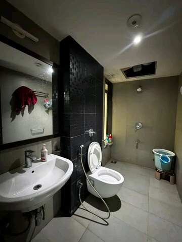 Bathroom in 3.5 BHK Apartment at Lodha Splendora Phase II, Ghodbunder Road – for Sale