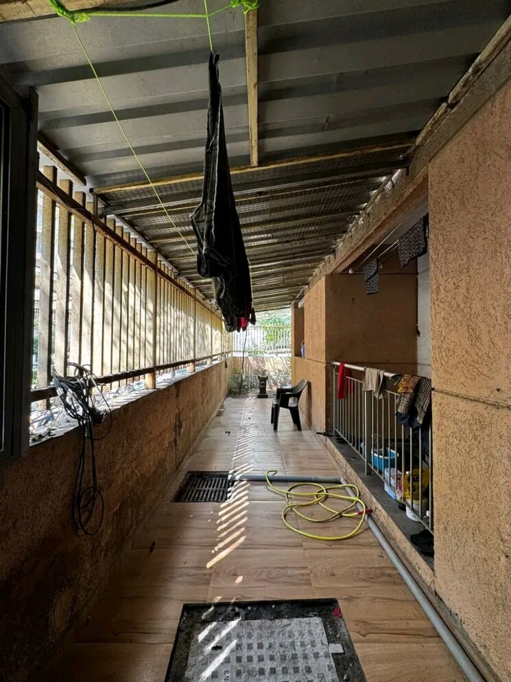 Balcony, lodha-splendora-phase-ii 3.5 Bedroom 400 Sq.Ft. Apartment In Ghodbunder Road Thane 9322799