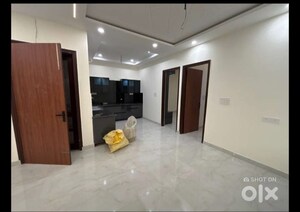 Room in 2 BHK Apartment at Mona Greens, Ghazipur – for Rent