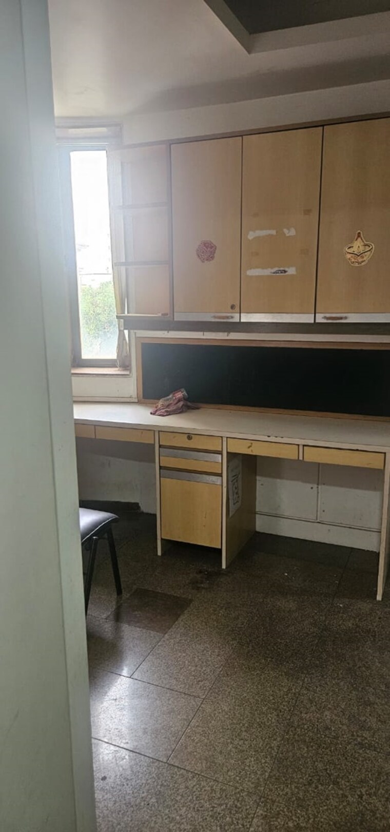 Team Area, kalpataru-court Commercial Office Space 1300 Sq.Ft. In Chembur Mumbai 9322796