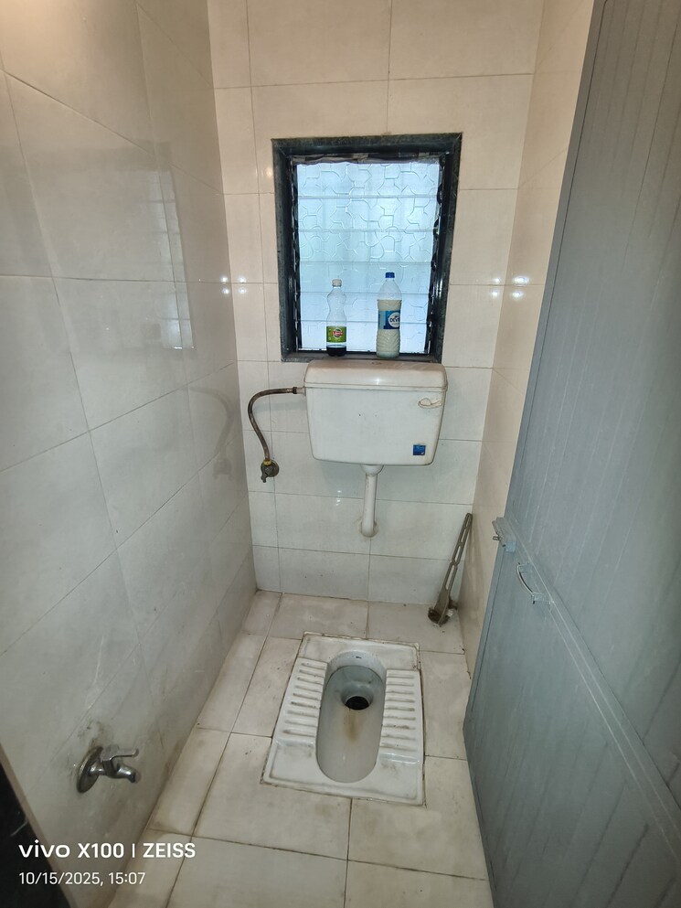 Bathroom, vastu-anand-apartment 1 Bedroom 650 Sq.Ft. Apartment In Kalwa Thane 9322811