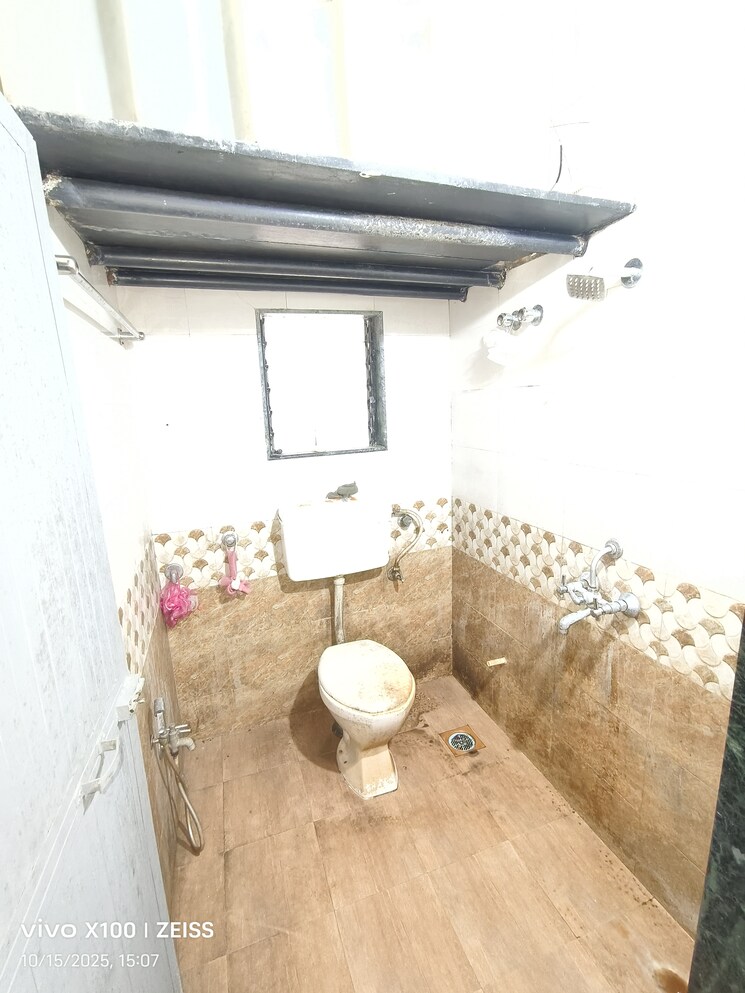 Bathroom, vastu-anand-apartment 1 Bedroom 650 Sq.Ft. Apartment In Kalwa Thane 9322811