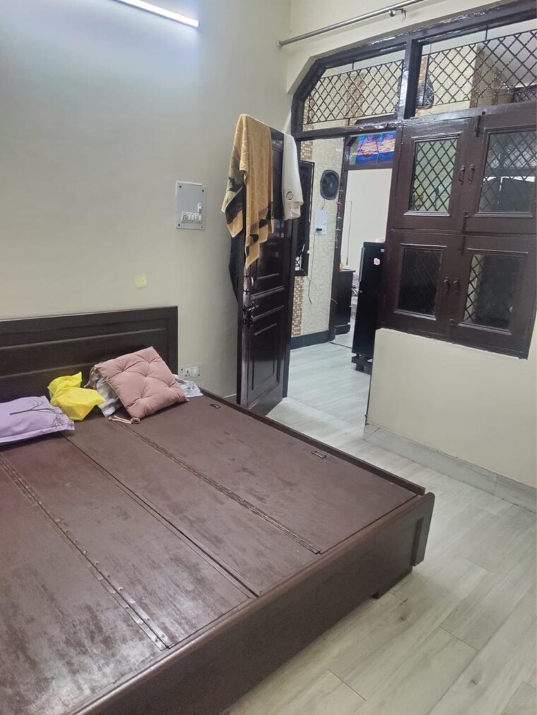 Room, laxmi nagar 2 Bedroom 750 Sq.Ft. Builder Floor In Laxmi Nagar Delhi 9322787
