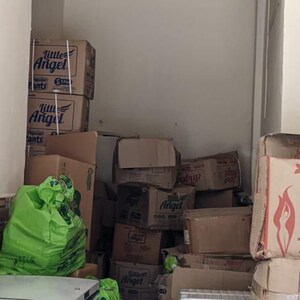 Living Room in  Shop at Kopar Khairane – for Sale