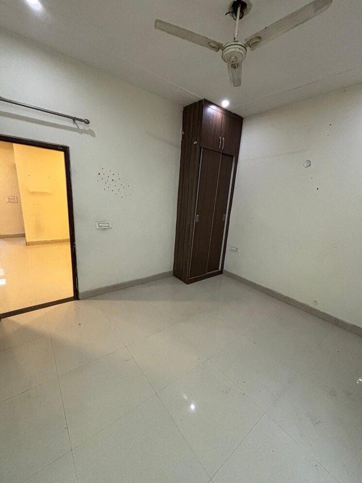 Room, urban-vatika 3 Bedroom 1650 Sq.Ft. Apartment In Dhakoli Zirakpur 9322802
