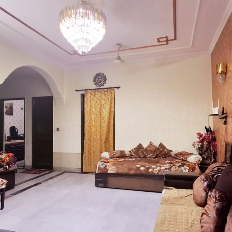 Living Room, sector 23 2.5 Bedroom 1200 Sq.Ft. Villa In Sector 23 Gurgaon 9322817