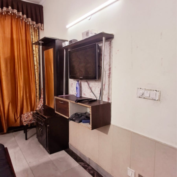 Living Room in 2.5 BHK Villa at Sector 23 – for Rent