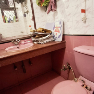 Furnished Amenities in 2.5 BHK Villa at Sector 23 – for Rent