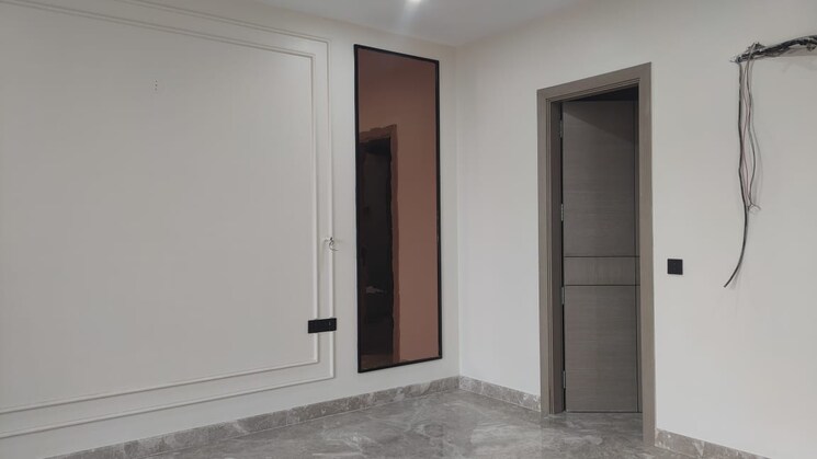 Room, sector 4 4 Bedroom 500 Sq.Yd. Builder Floor In Sector 4 Gurgaon 9322812