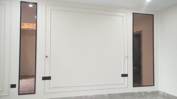 Room in 4 BHK Builder Floor at Sector 4 – for Sale