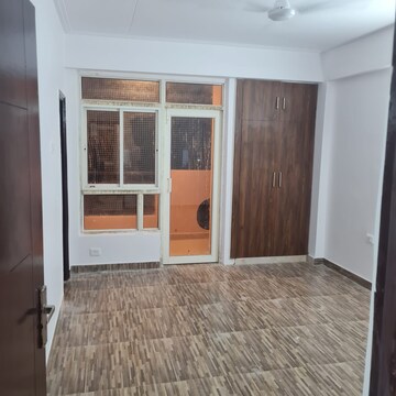 Room in 3 BHK Apartment at Keltech Golf Greens, Dundahera – for Sale