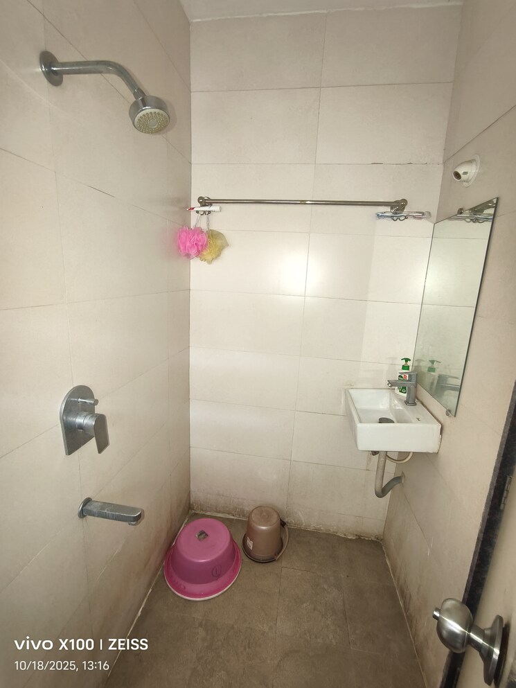 Bathroom, mandar-nature-glory 1 Bedroom 500 Sq.Ft. Apartment In Kalwa Thane 9322837