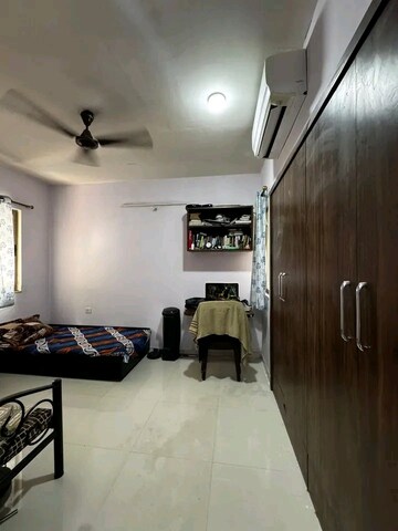 Master Bedroom in 2.5 BHK Apartment at Lodha Splendora, Ghodbunder Road – for Rent