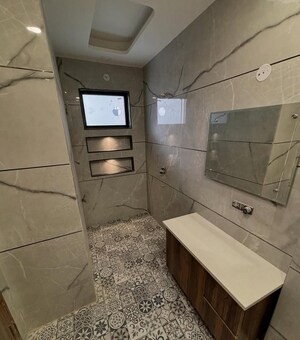 Bathroom in 4 BHK Builder Floor at BP Homes, Sector 85 – for Sale