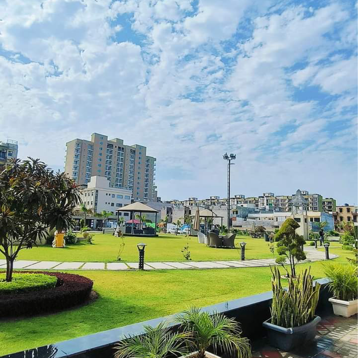 4 BHK Apartment For Sale in Hermitage Centralis