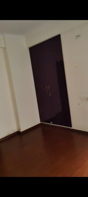 Furnished Amenities in 3 BHK Apartment at Amrapali Terrace Homes, Tech Zone 4 Greater Noida – for Rent