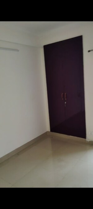 Furnished Amenities in 3 BHK Apartment at Amrapali Terrace Homes, Tech Zone 4 Greater Noida – for Rent