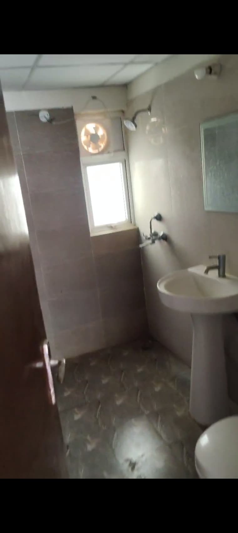 Bathroom, amrapali-terrace-homes 3 Bedroom 1185 Sq.Ft. Apartment In Tech Zone 4 Greater Noida Greater Noida 9322891