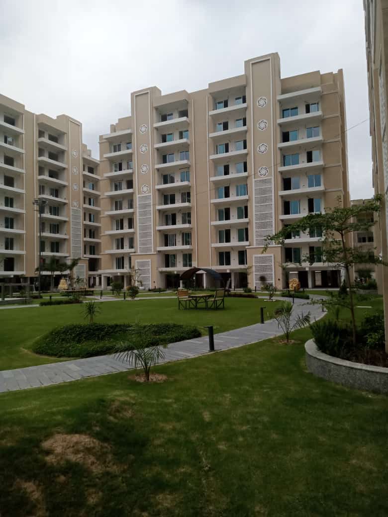 3 BHK + Pooja Room Apartment For Sale in Hermitage Centralis